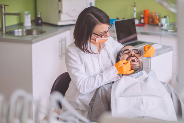 Best Orthodontic Emergency Dentist in Hillcrest, CA